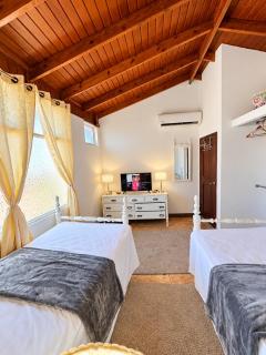 Cozy 3 of 5 Apartment Penthouse in the Heart of Ochi - Ocho Rios - 5