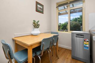 Kybunga by the Beach (part of Harriett's Cottage) - 4