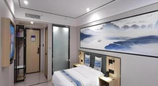 Green Tree Inn Express Jiangsu Taizhou Xinghua RT-Mart - 3