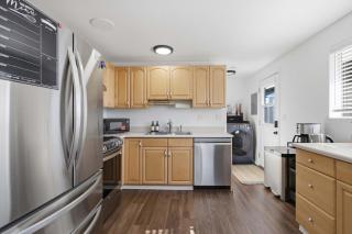 Charming Cottage with Garden n Firepit - 6