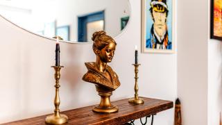Central Art Apartment with Treasure Hunt, Free Parking & Self Check-In - 8