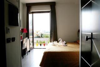 Hotel Visagi - Pompeya - 4