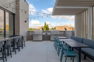Home2 Suites By Hilton Sheboygan - 4