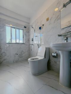 Private double bed river view cozy garden - 2