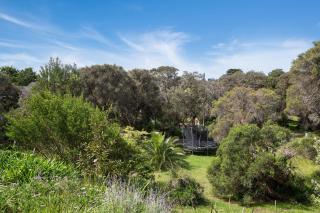 Koonya Treetops with Cedar Spa and sauna - 4