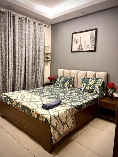 Private Cinema Stay , Stylish 1BHK in Zirakpur - 2