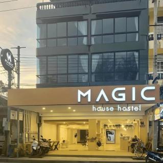 Magic House Hostel - 9