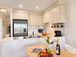 Your Cosy City Escape Spacious 3BR - 7