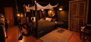 Love room Perpignan - week-end en amoureux Perpignan - Love room pour anniversaire - 3