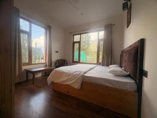 Deodar Hearth - 7