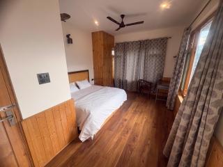 Deodar Hearth - 2
