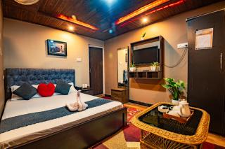 Traditional Hotel & Restaurant !! Kurseong !! Best Hotel in Kurseong - 8
