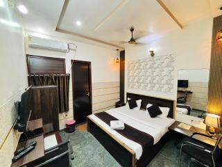 Hotel Nidhivan Dham - Near Janam Bhoomi Mathura - 0