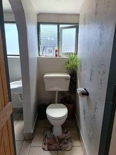 10 on Cane Street - 5