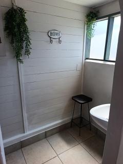 10 on Cane Street - 7
