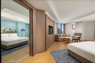 Holiday Inn Express Chongqing Yangjiaping - 2