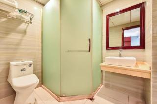 Wangyuan Hotel Guiyang North Railway Station Dream City Branch - 3