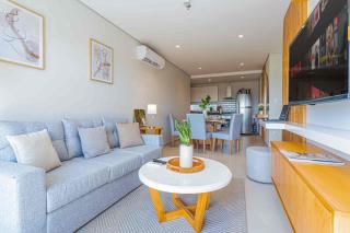 First Living 2BR Rooftop Pool Gym & Parking - 9