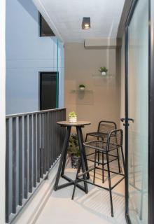 Business Studio with Pool Gym Cinema & CoWorking - 8