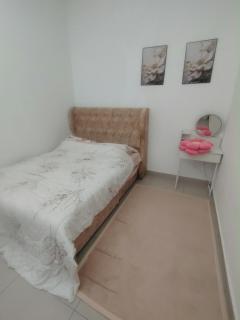 HOMESTAY z & f - 0