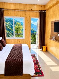 The Amber Wood, Mussoorie - A Peaceful Retreat in the Heart of the Hills - 9