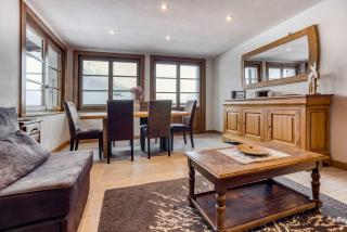 Vieux Guide by Pangea Services - Panoramic views 3mins walk to centre parking - 3