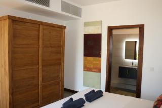 Villa Aurea - Private Waterfront Residence with Pool - 7
