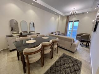 The Grand Blue - Luxury Lakeview Retreat in Latin Settlement - 7