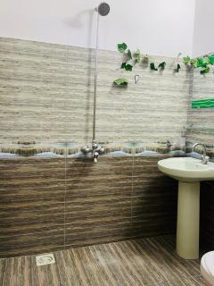 Kashmir Eagle Nest Cottage - Families Only - 1