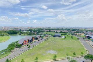 Apartemen Springlake Summarecon Bekasi By BoboRoom - 6