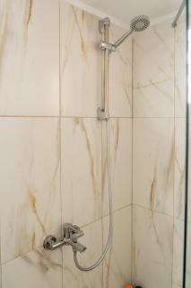 Urban Nest - 2BR by the White Tower - 2