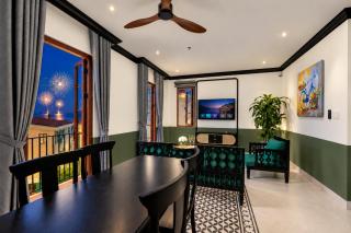 SUNSET BAY RETREAT - 0