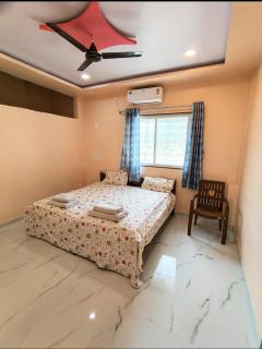 Brahmachaitanya Homestay - 8