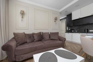 Przestronny Apartament z 5 Sypialniami oraz Sauną w Kielcach by Noclegi Renters - 5