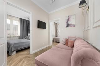 Przestronny Apartament z 5 Sypialniami oraz Sauną w Kielcach by Noclegi Renters - 3