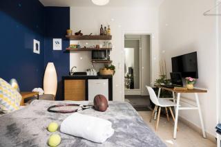 Navy Studio & Balcony in Mar Mikhael - 5