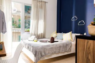 Navy Studio & Balcony in Mar Mikhael - 4