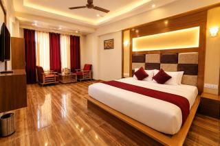 The Adarsh Hotel In Manali - 0