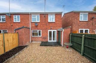 Cosy 3BR Home in Redditch - Sleeps 6 - Beoley - 6