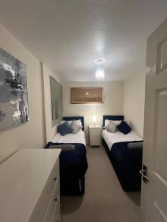 Cosy 3BR Home in Redditch - Sleeps 6 - Beoley - 3
