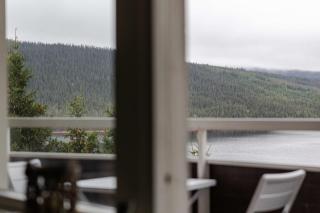 3BR Flat for 6 with Lake Views & Sauna - 5