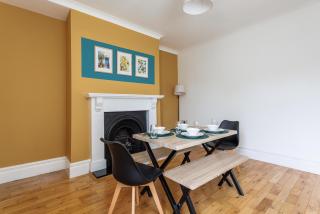 Sunderland Spacious House Sleeps 5 - 9