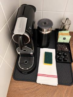 Central City Studio with Elevator & Fast WiFi - 7