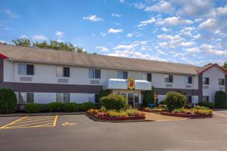 Super 8 by Wyndham Medina - 5