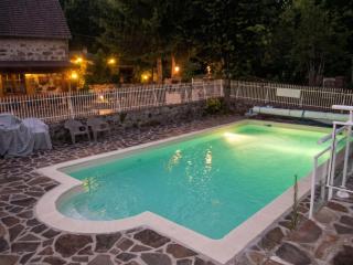 Bungalow confortable à Argences-en-Aubrac avec piscine - 4