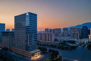 Days Hotel by Wyndham Tai'an Daiyue - 8