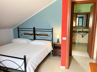 Refined Villa in Enna with Private Pool - 8