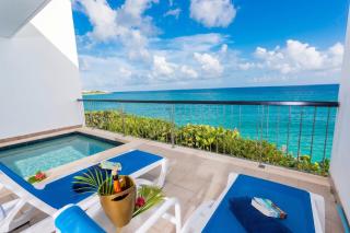 Sea View Apartment in Lowlands with Private Pool, 245 sqm - 0