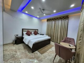 Dmc Home Stay - 0
