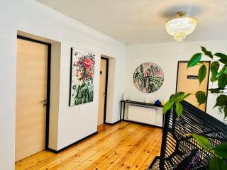 The Meadow Suite - 4